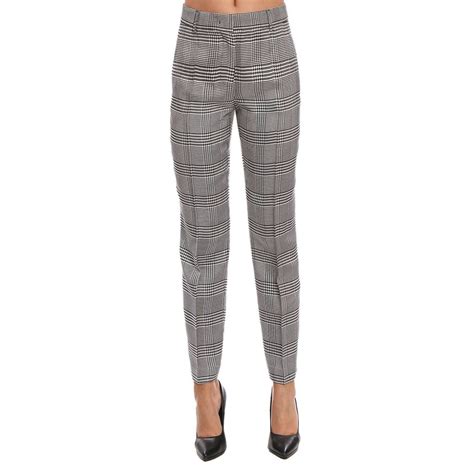 Chicopercent27s outlet pants - Check out our Chico's sale tops as well for more style for less money, including unique women's tops exclusive to us. Our comfortable women's clothing includes bottoms that are made of ultra-comfy stretch fabric with pull-on waistbands for the ultimate in ease. Relax in style with yoga pants that have the perfect stretch and retain their shape ... 